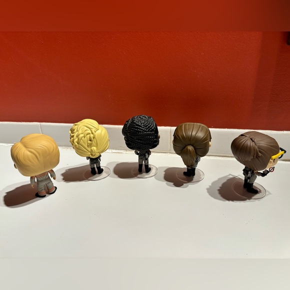 Female Ghostbusters Funko set ( plus Kevin!) - Picture 7 of 7